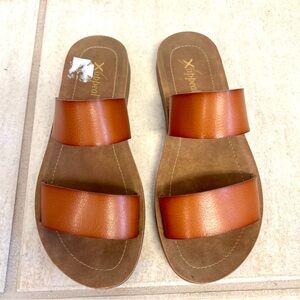 Xappeal WOMENS KYLEY SLIDE SANDAL double straps preppy comfy brown size 6M